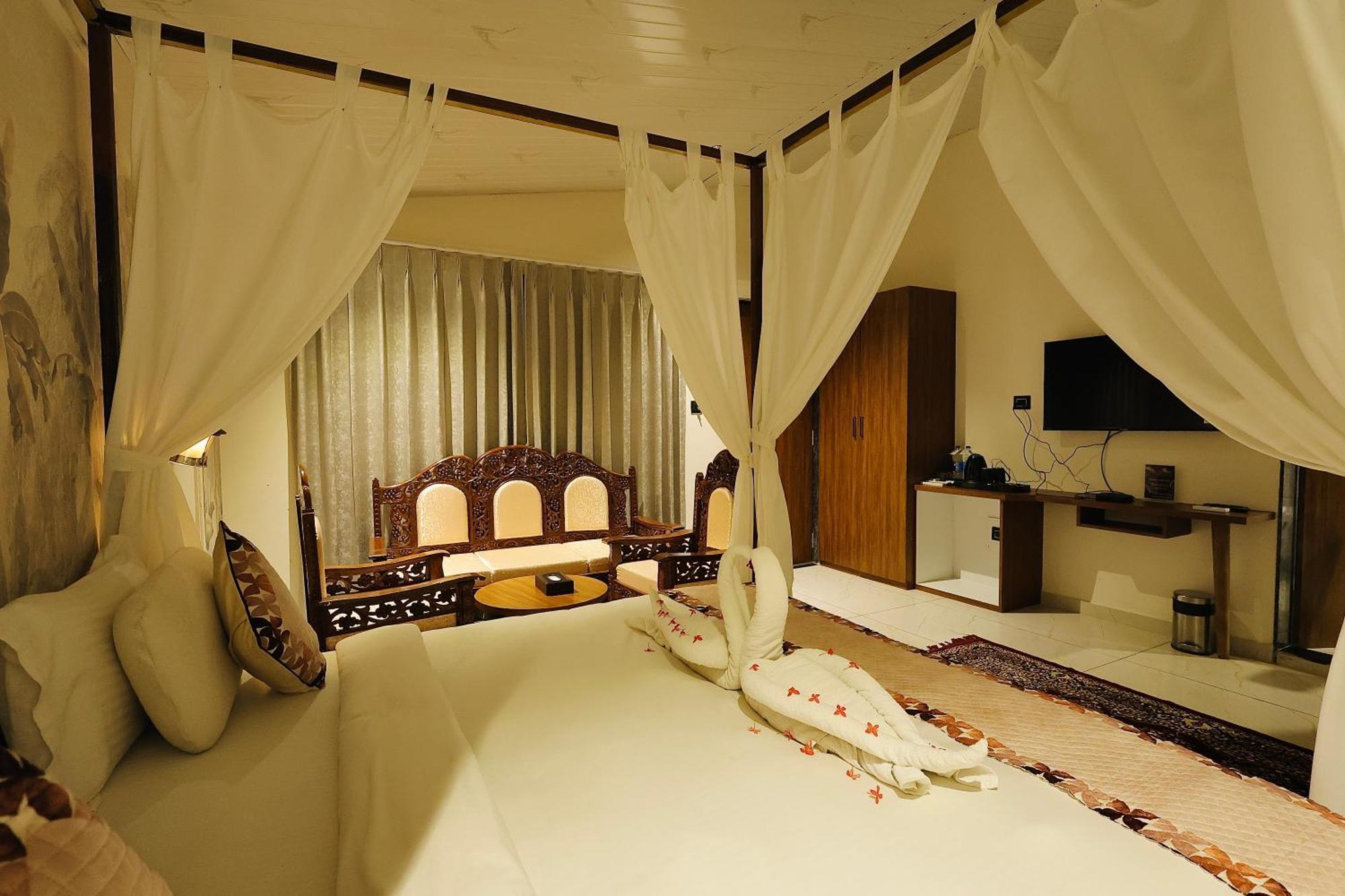 Riverview Tent Resort Kevadia المظهر الخارجي الصورة
