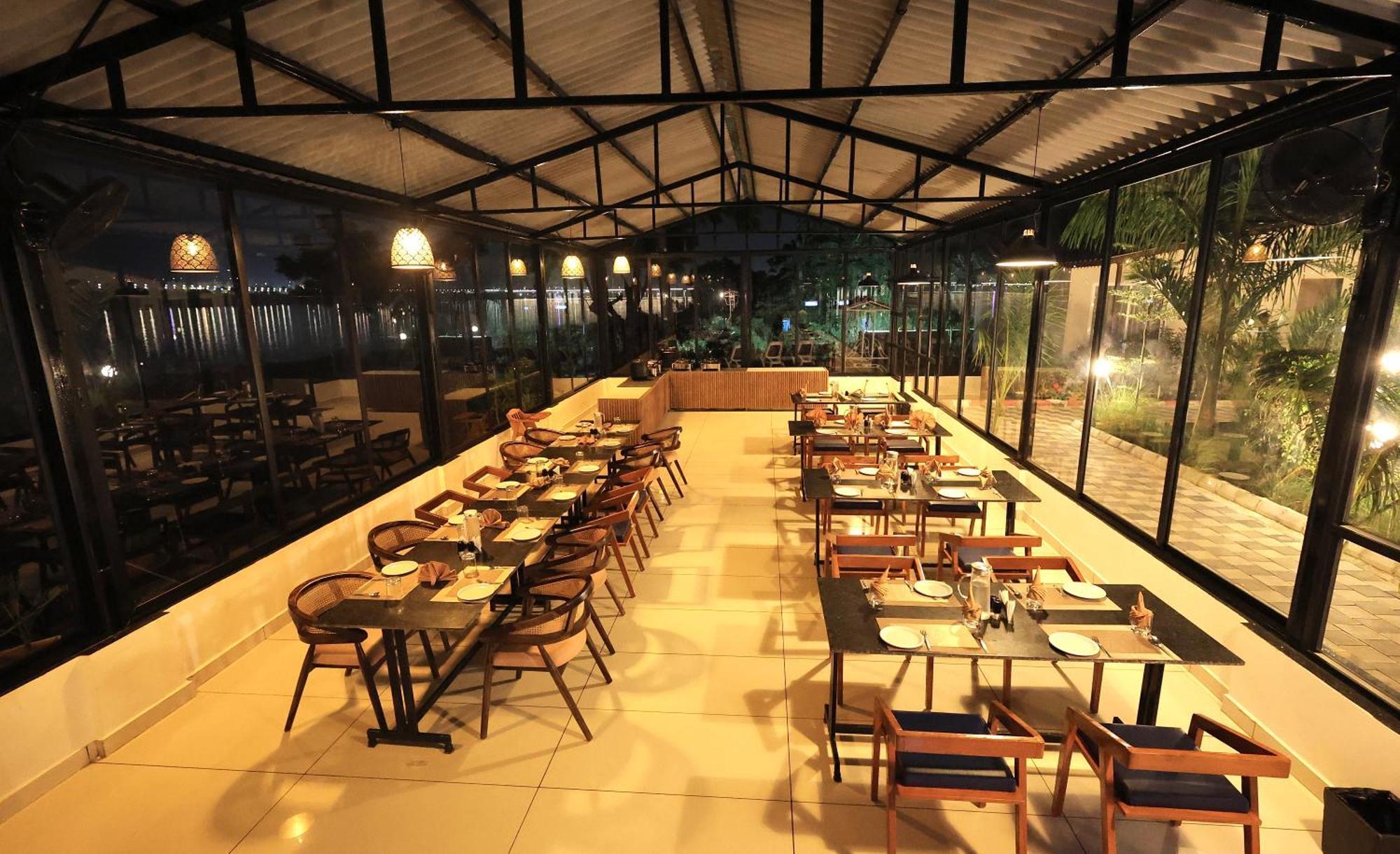 Riverview Tent Resort Kevadia المظهر الخارجي الصورة