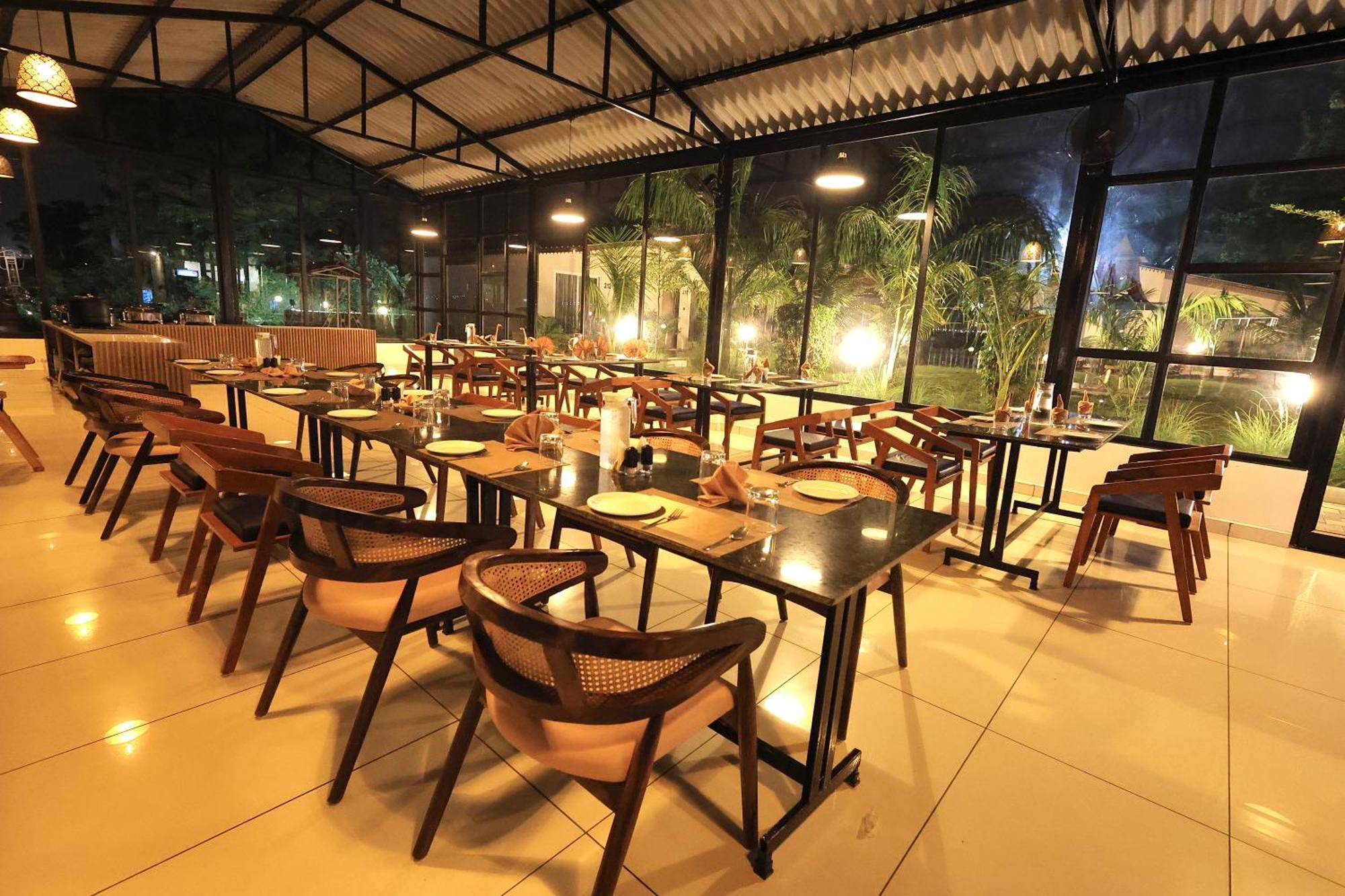 Riverview Tent Resort Kevadia المظهر الخارجي الصورة