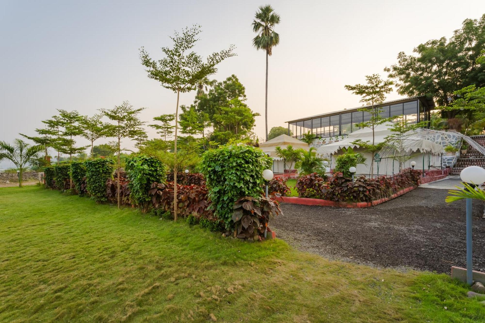 Riverview Tent Resort Kevadia المظهر الخارجي الصورة