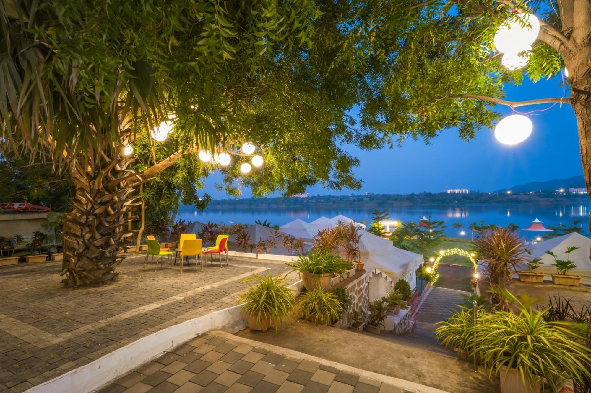 Riverview Tent Resort Kevadia المظهر الخارجي الصورة