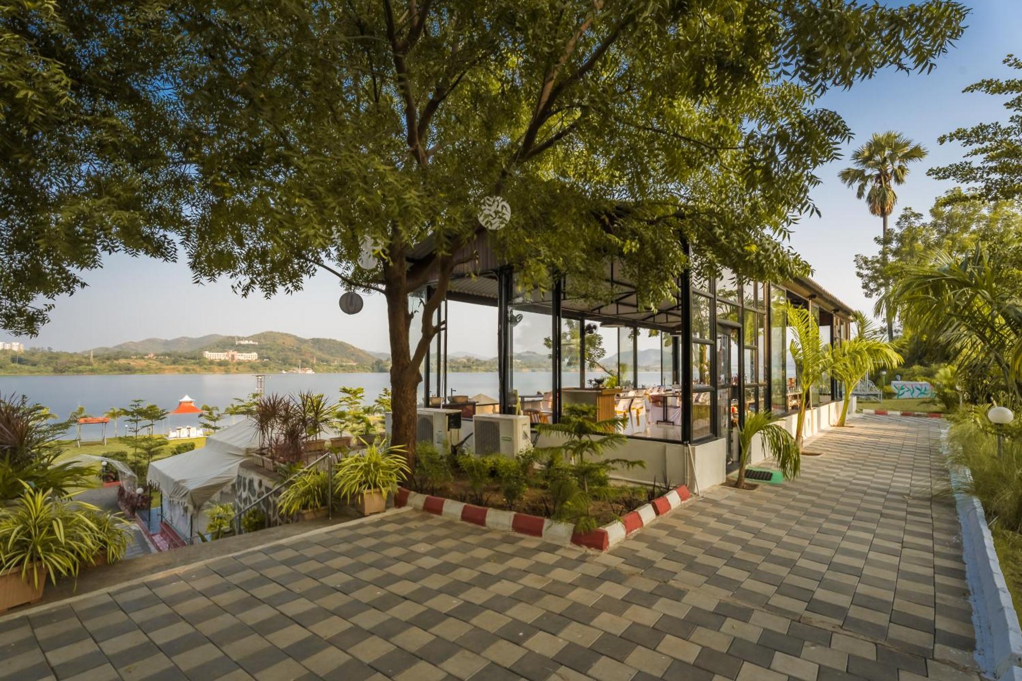 Riverview Tent Resort Kevadia المظهر الخارجي الصورة