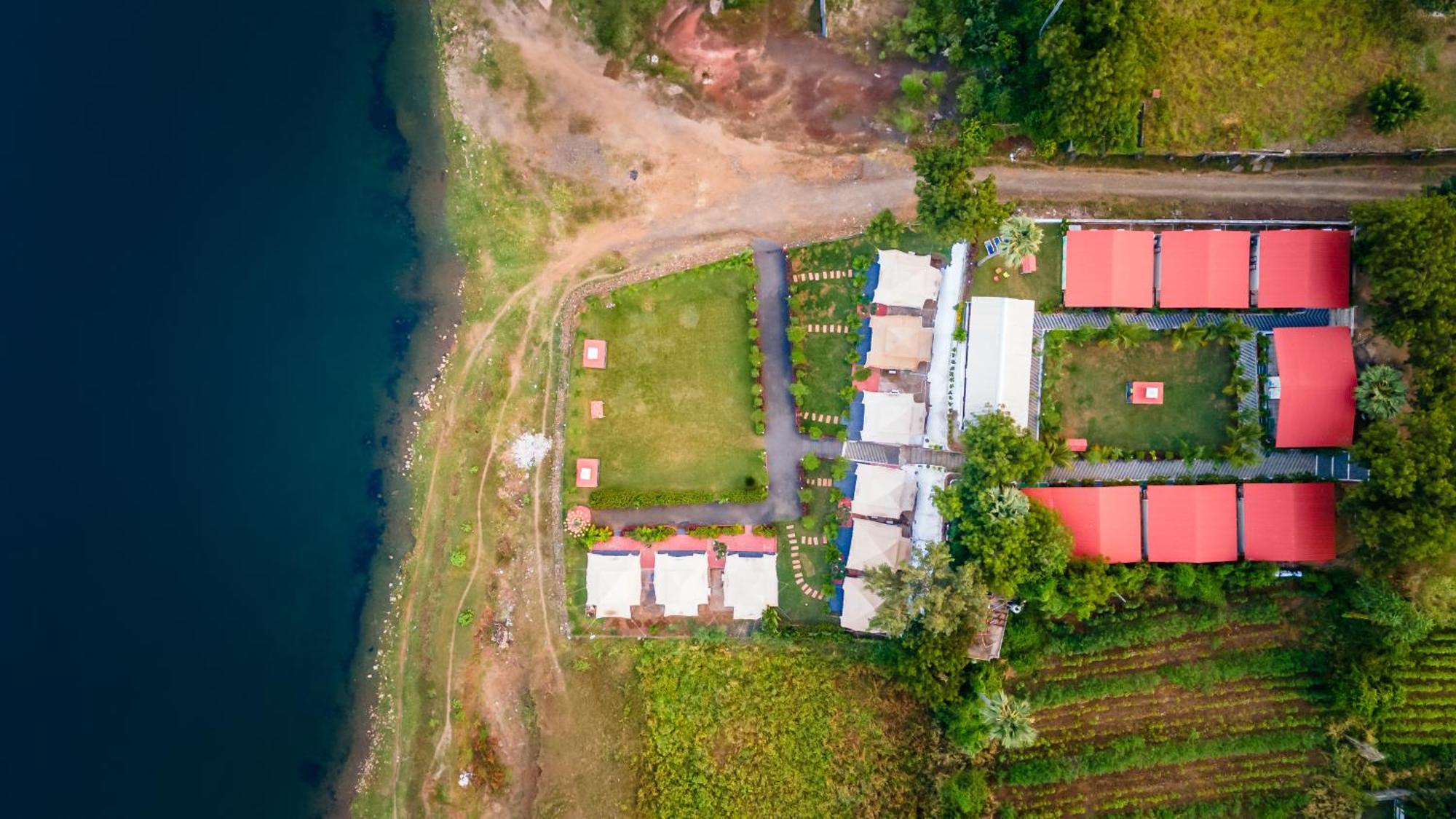 Riverview Tent Resort Kevadia المظهر الخارجي الصورة
